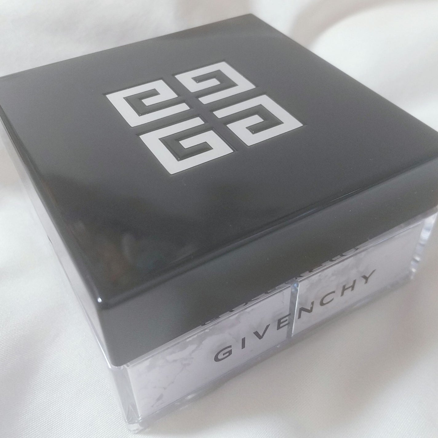 ããªãºã ã»ãªãŒãã«/GIVENCHY/ã«ãŒã¹ããŠããŒã䜿ã£ãã¯ãã³ãïŒ2æç®ïŒ