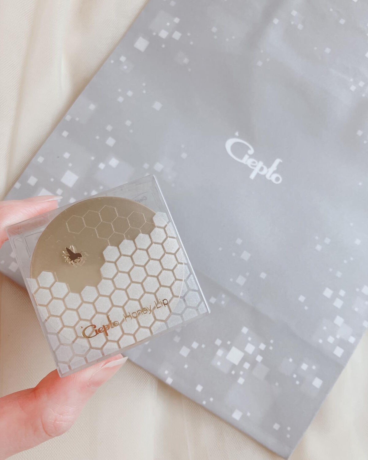 シェプロハニーリップ/Ciepło/リップバームを使ったクチコミ（3枚目）