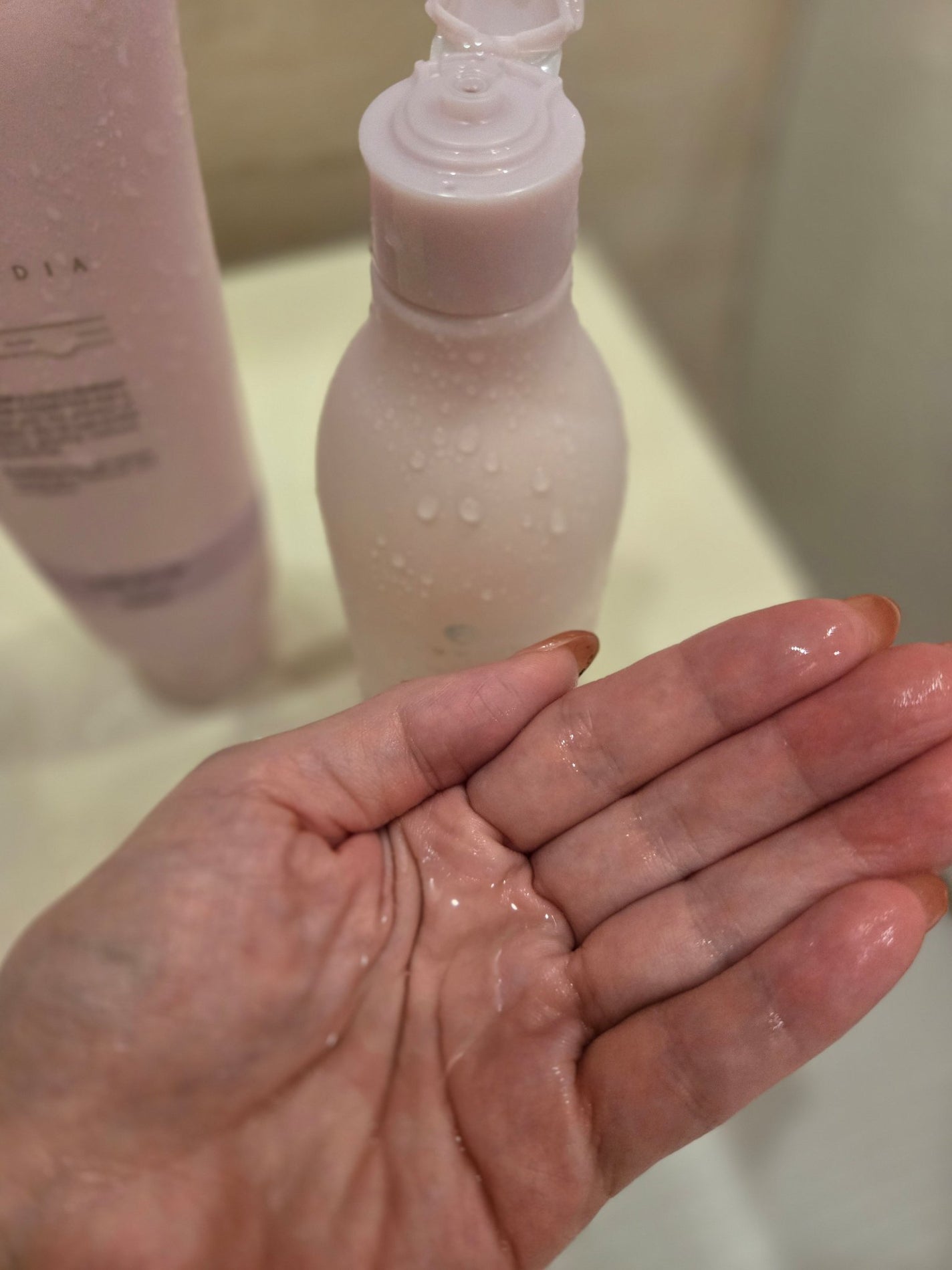 フローディア シャンプー グランメロウ/FLOWDIA/サロンシャンプーを使ったクチコミ(2枚目)