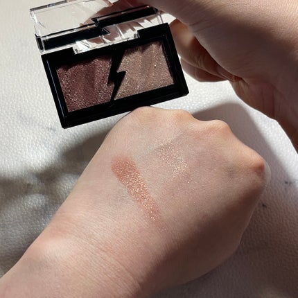 エレクトリックショックアイズ /KATE/アイシャドウパレットを使ったクチコミ(8枚目)