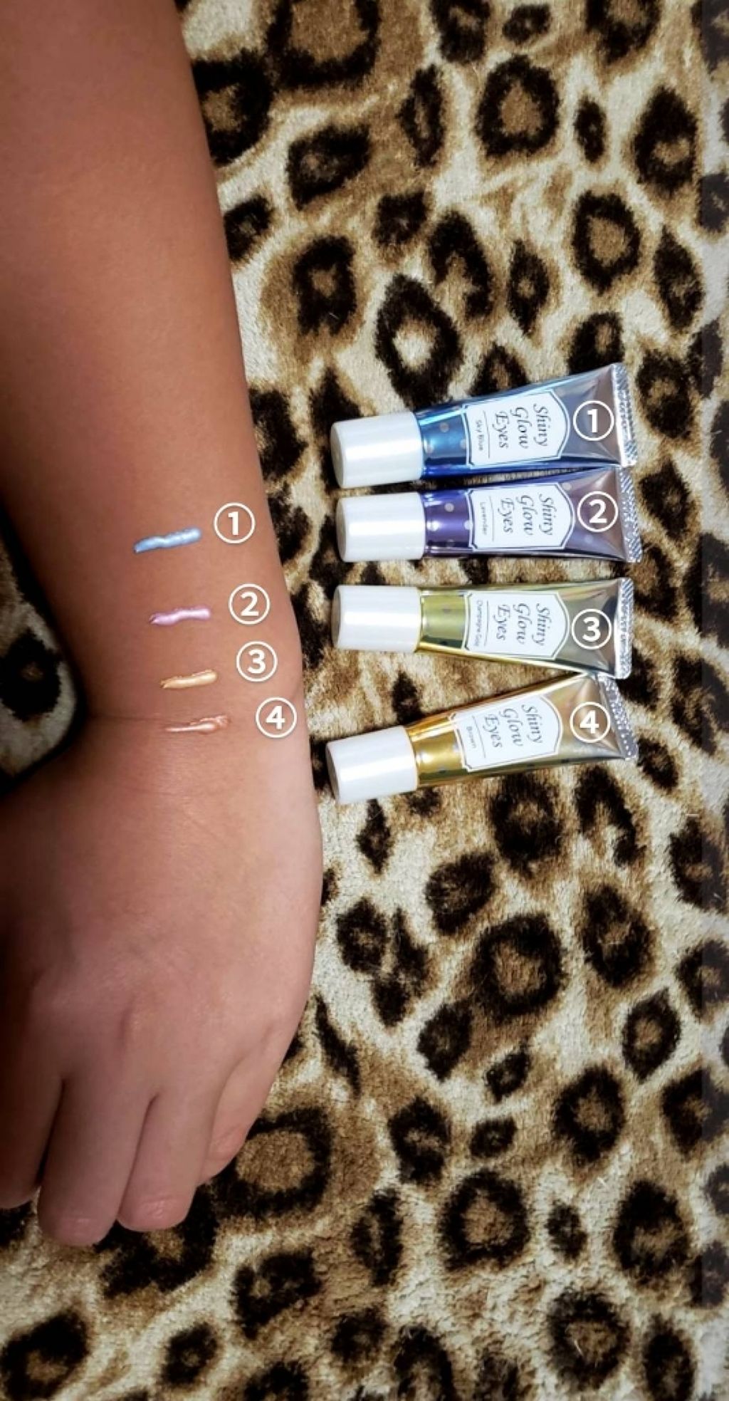 シャイニーグロウアイズD/DAISO/ジェル・クリームアイシャドウを使ったクチコミ(2枚目)