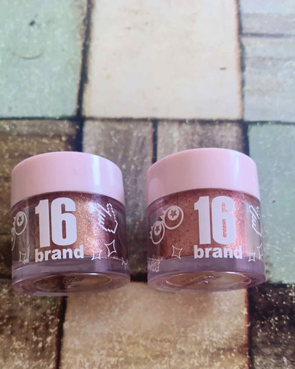 16CANDY ROCK PEAEL POWDER/16BRAND/単色アイシャドウを使ったクチコミ(1枚目)