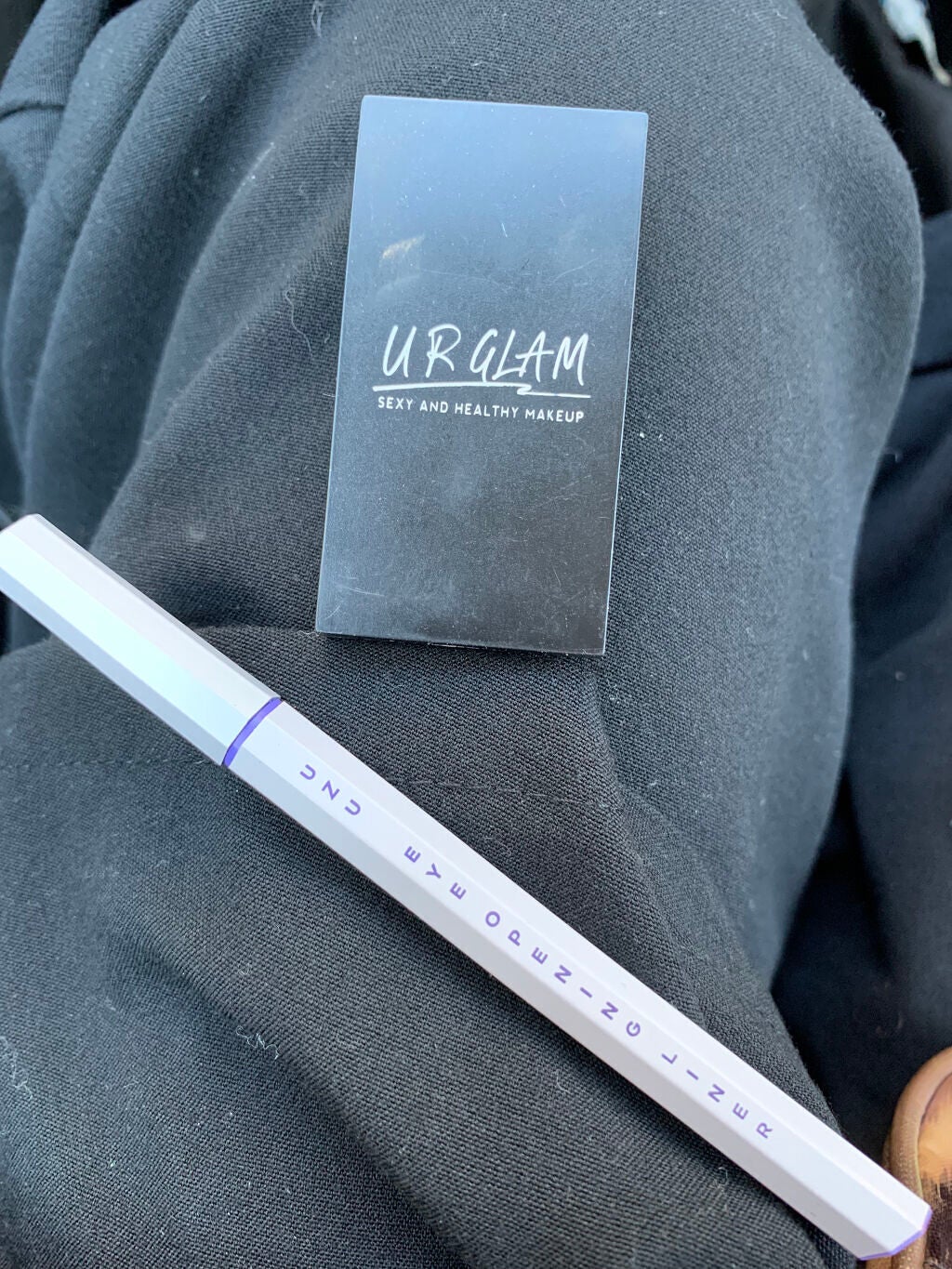 コトリ☆れいか(´∀`)プチプラ on LIPS 「人中短縮術!おおげさにしてます!わかりやすいように!あとはぼか..」(1枚目)