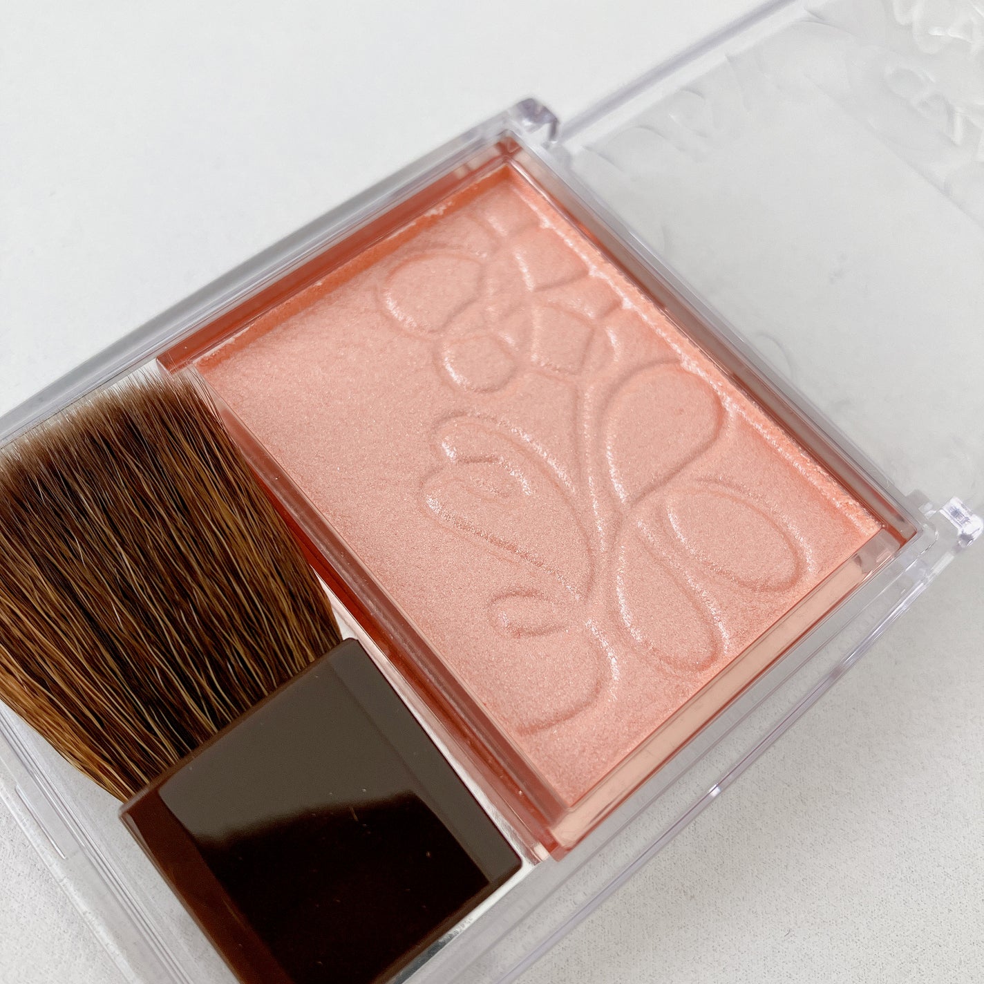 パールグロウニュアンサー/CEZANNE/パウダーハイライトを使ったクチコミ(2枚目)