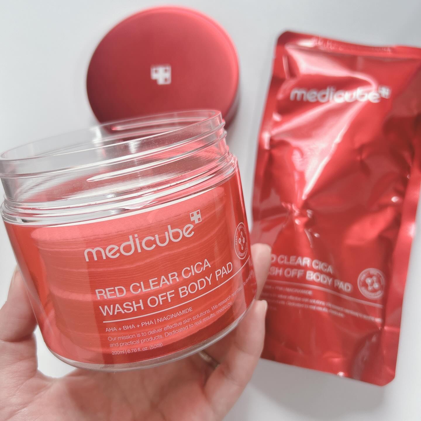 レッドシカ洗い流すボディパッド/MEDICUBE/ボディシートを使ったクチコミ（2枚目）