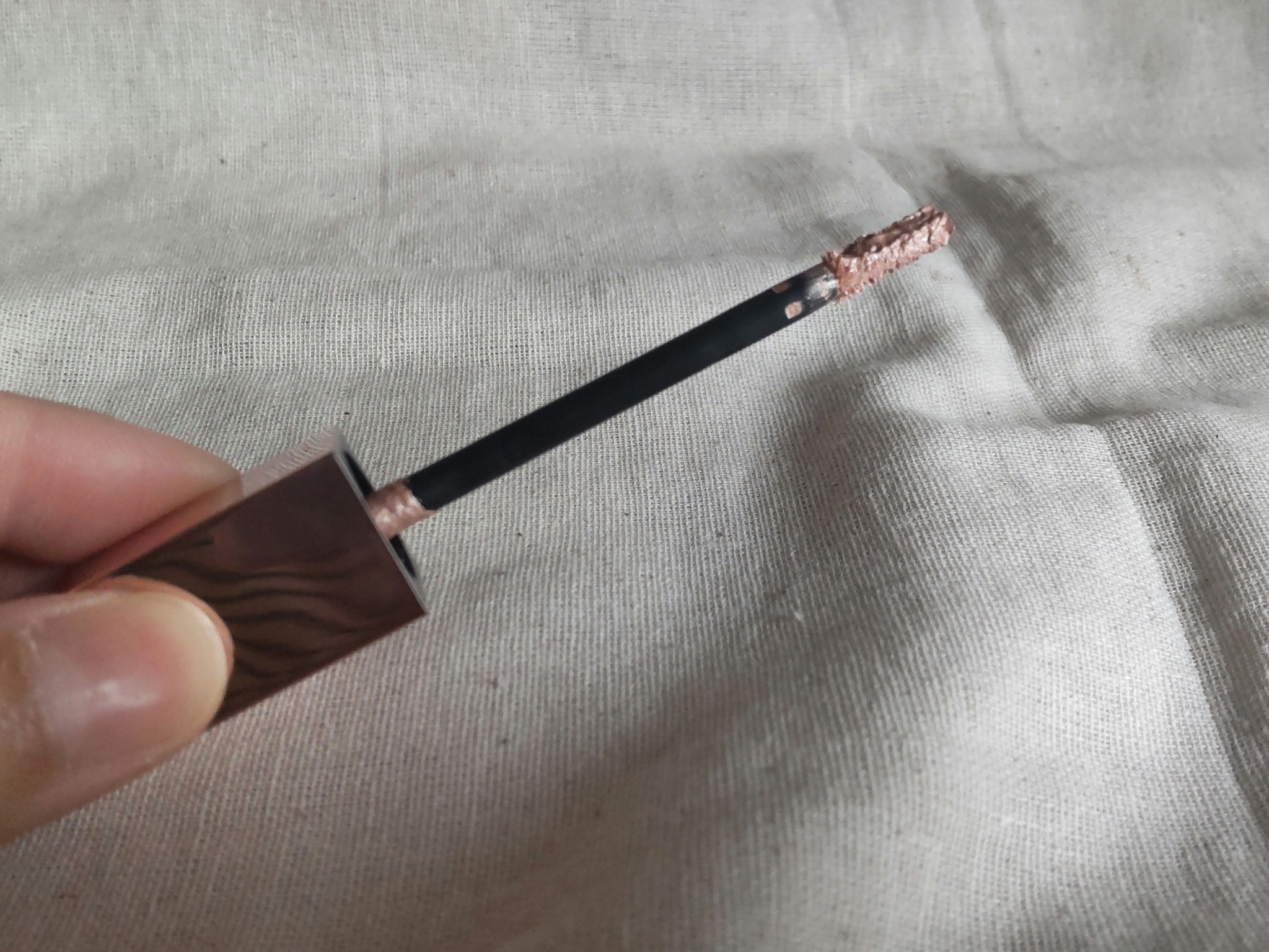 スパークリングアイグロス/スウィーツ スウィーツ/リキッドアイシャドウを使ったクチコミ（2枚目）