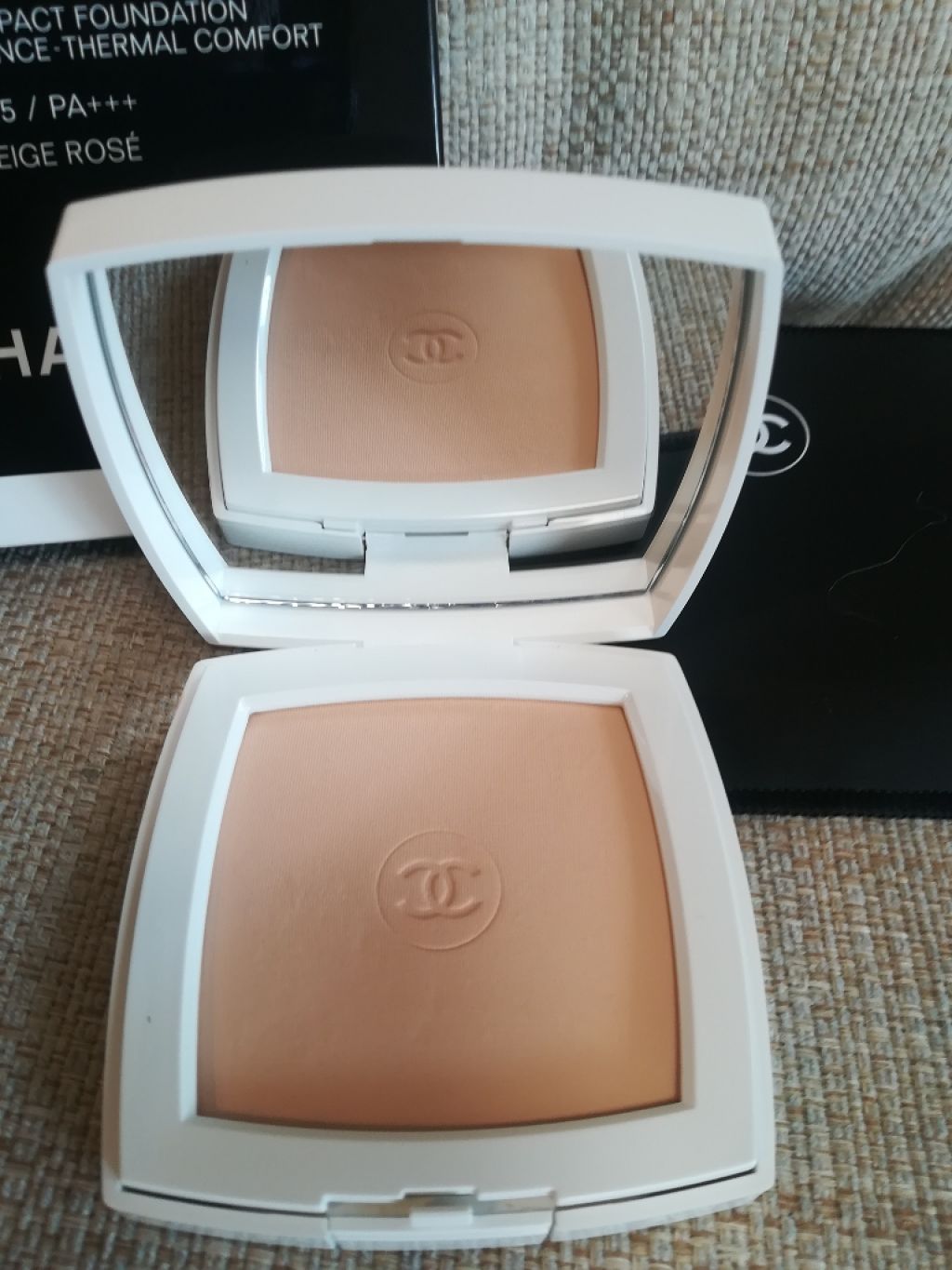 ル ブラン コンパクト ラディアンス/CHANEL/パウダーファンデーションを使ったクチコミ(2枚目)