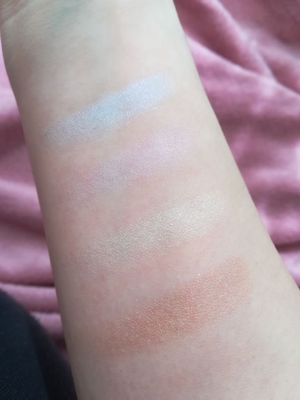 ブライトアップアイシャドウ/media/単色アイシャドウを使ったクチコミ(2枚目)