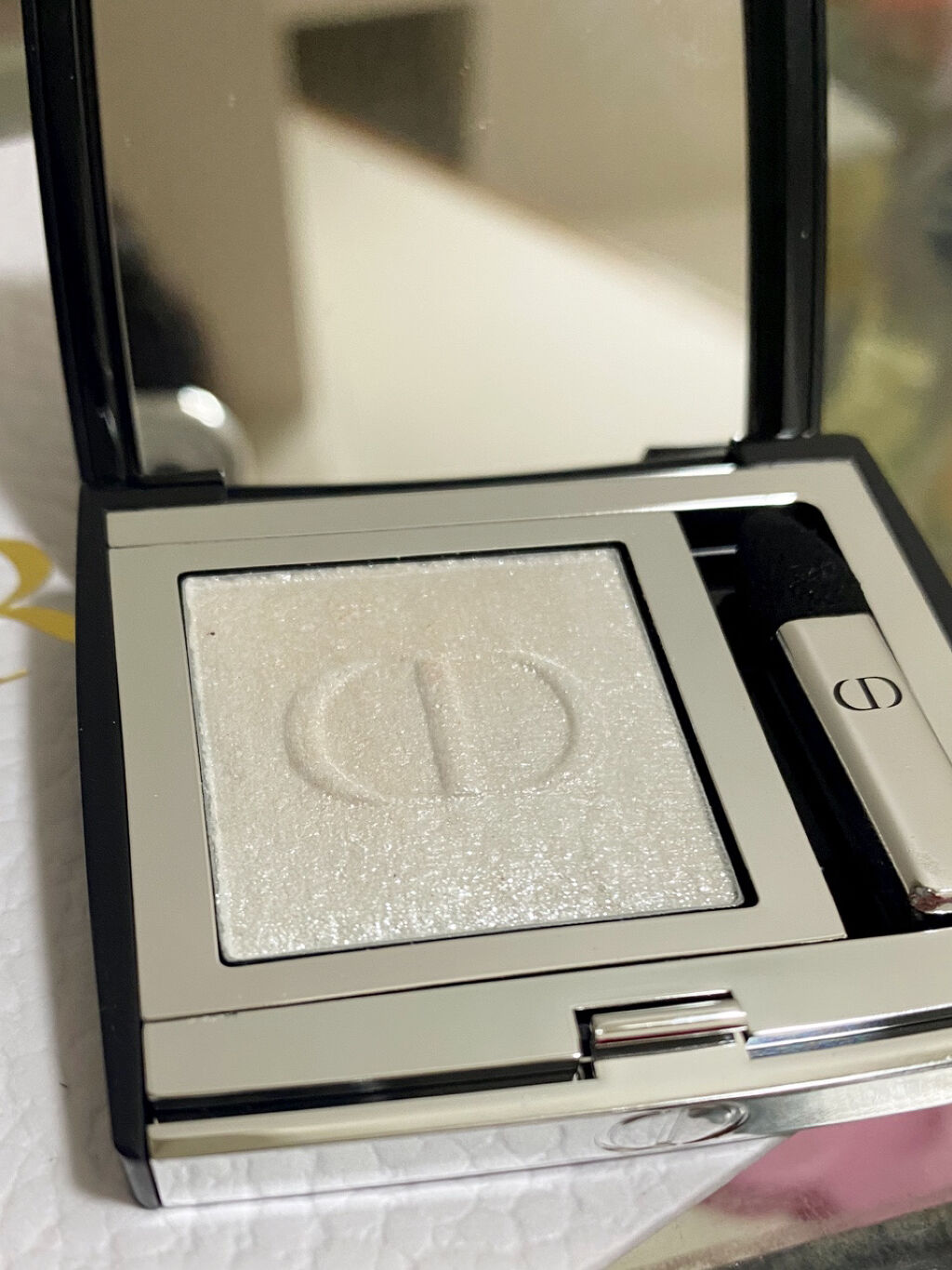 モノ クルール クチュール 006 パール スター/Dior/単色アイシャドウを使ったクチコミ（2枚目）