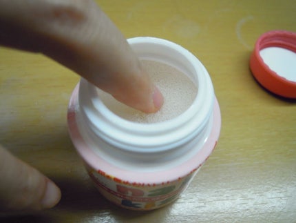 きーちゃん on LIPS 「簡単にネイルオフできるのがこの百均で買えるネイル落としです(^..」(1枚目)