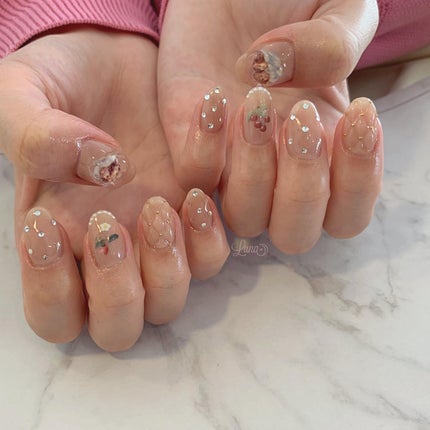 #ジェルネイル,#ワンカラーネイル,#ニュアンスネイル,#うるうるネイル,#ちゅるんネイル,#シンプルネイル,#パーツネイル,#透け感ネイル,#クリアネイル,#ぷっくりネイル,#ちぐはぐネイル,#韓国ネイル,#きらきらネイル,#うるつやネイル,#フレンチガーリーネイル,#エンジェルネイル,#天使ネイルのネイルデザイン