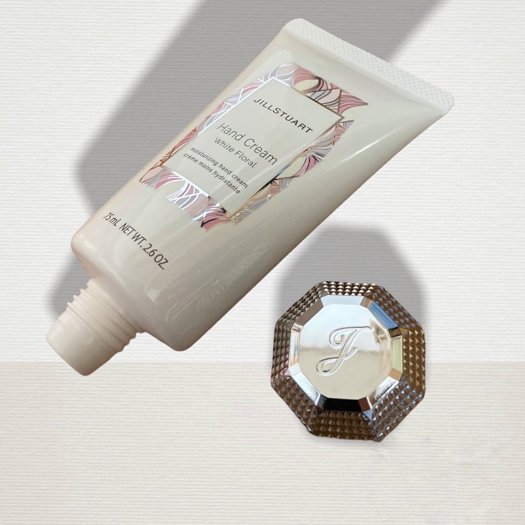 ジルスチュアート ハンドクリーム ホワイトフローラル/JILL STUART/ハンドクリームを使ったクチコミ(2枚目)