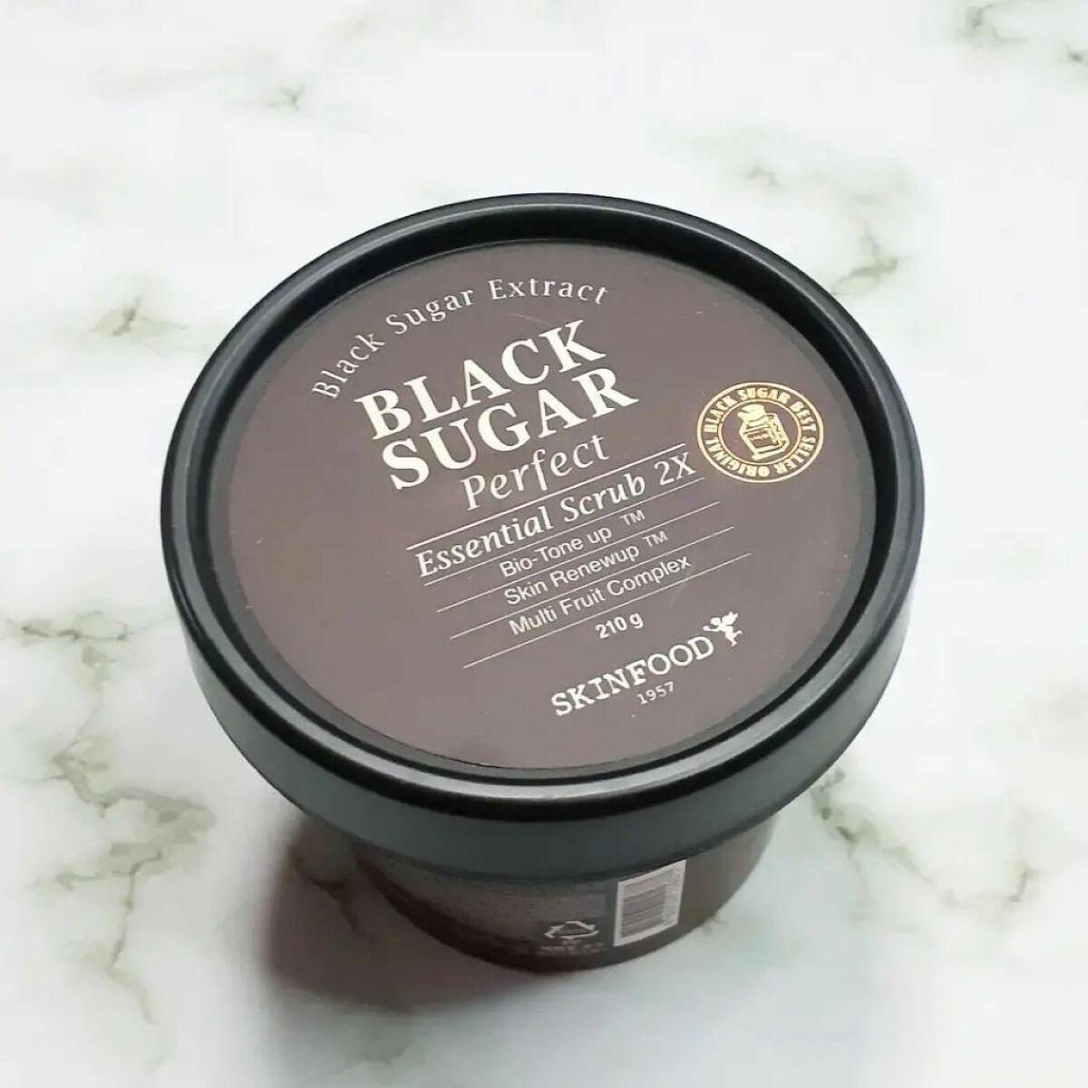 ブラックシュガー パーフェクト エッセンシャル スクラブ2X/SKINFOOD/洗い流すパック・マスクを使ったクチコミ（1枚目）