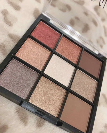 UR GLAM　BLOOMING EYE COLOR PALETTE/U R GLAM/アイシャドウパレットを使ったクチコミ（2枚目）