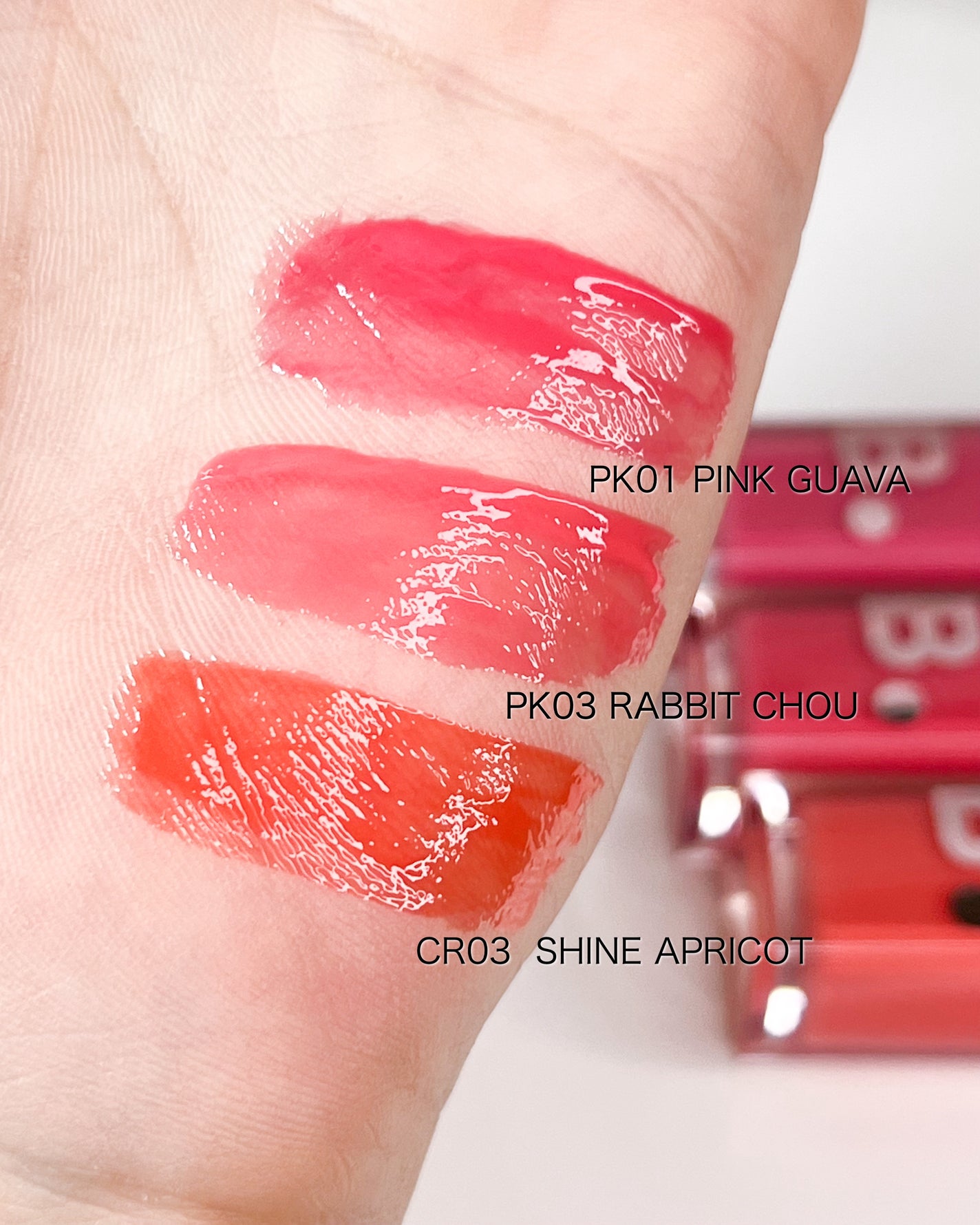 とーこ on LIPS 「banilaco 《新商品》デューグロウティントどのアングルで..」(3枚目)