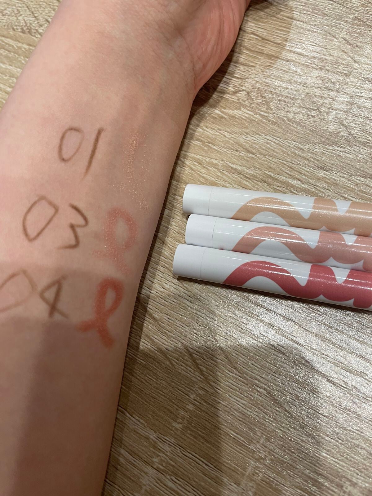 アイムスティックシャドウシマー/i’m meme/スティックアイシャドウを使ったクチコミ(1枚目)