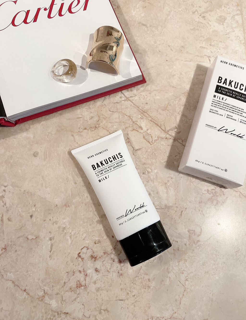 話題の「バクチオール」
が配合された乳液𓂃🧴‎‎◌𓈒𓐍
⁡
︎︎︎︎︎︎☑︎バクチスミルク
⁡
「バクチオール」ってね
敏感肌でも使える
「第𝟸のレチノール」
って言われてる
⁡
効果は、レチノールと同等？
それ以上？とも言われて