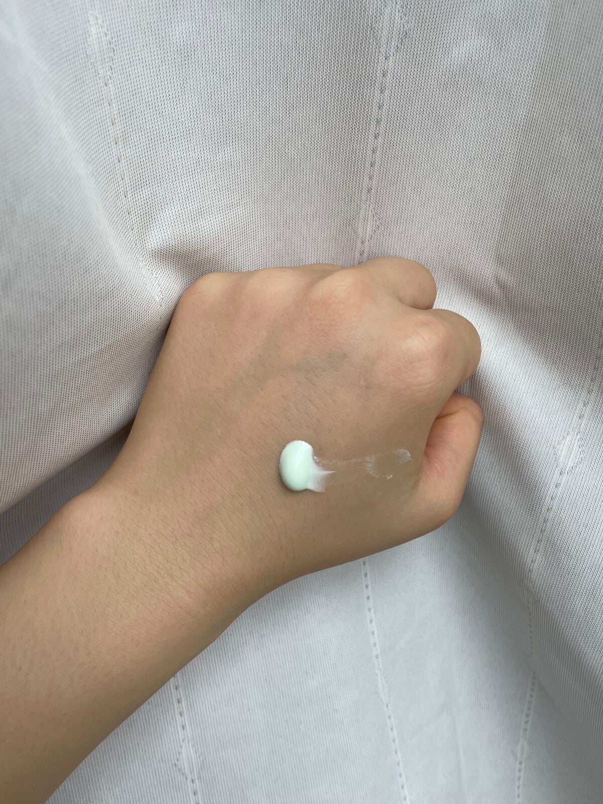 スキンアクア トーンアップUVエッセンス/スキンアクア/日焼け止めクリームを使ったクチコミ(3枚目)