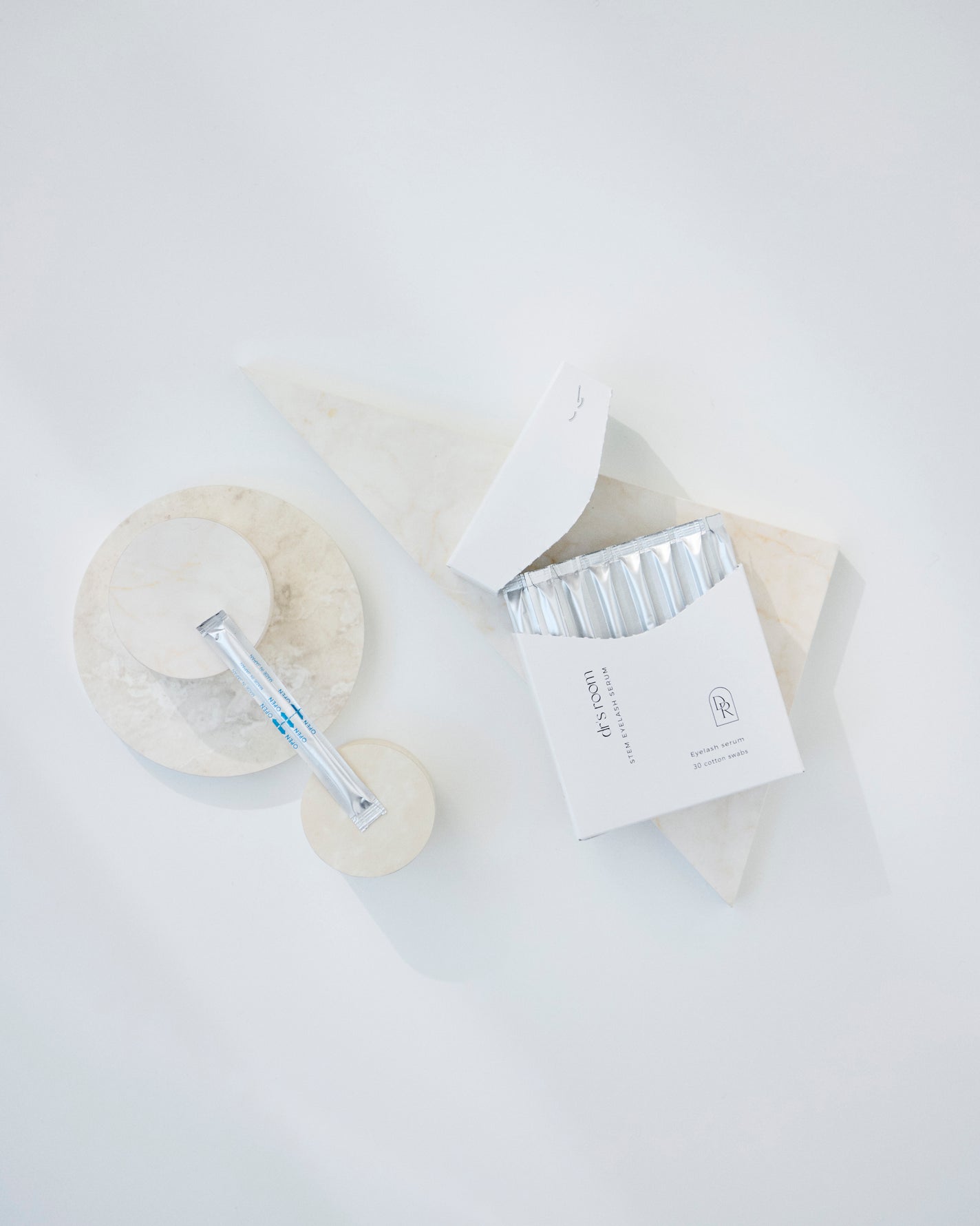 ステムアイラッシュセラム dr's room