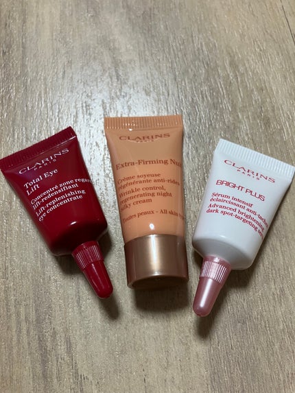 グラン アイ セラム V/CLARINS/アイケア・アイクリームを使ったクチコミ(2枚目)