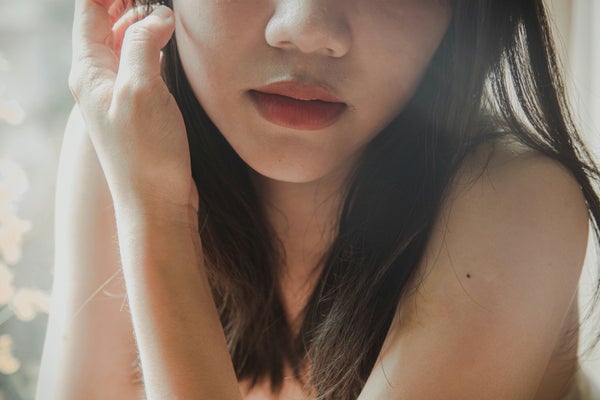 女性の顔の下半分