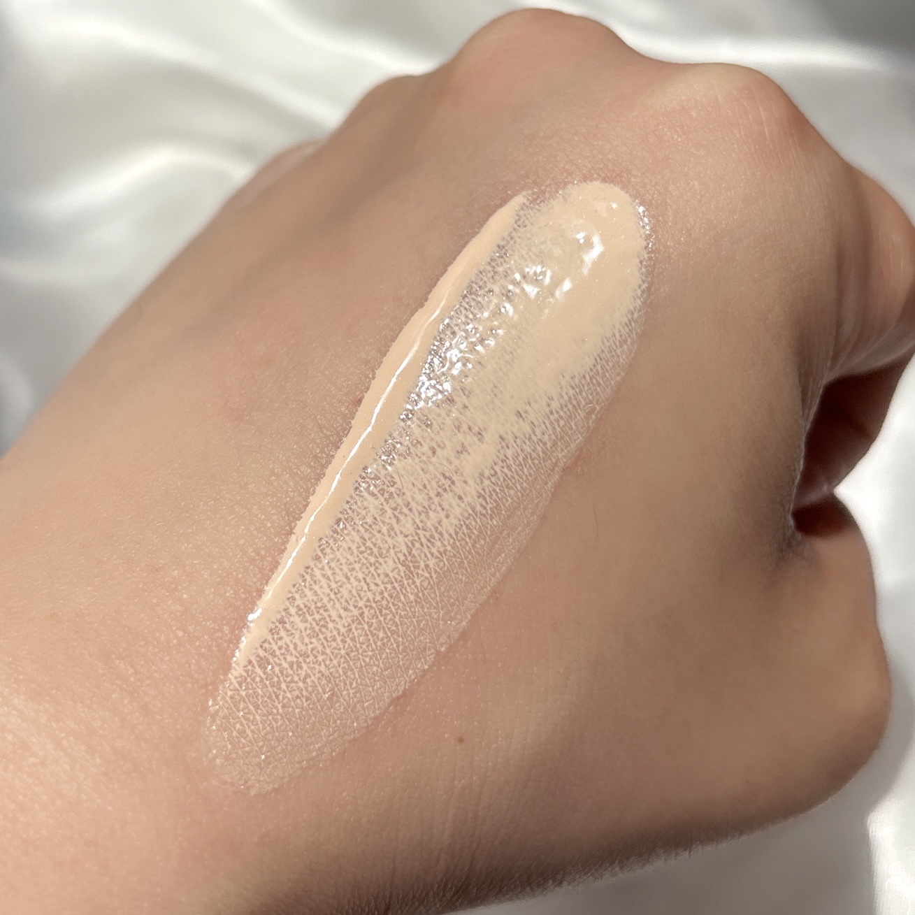 モイスチュアライジング プライマー/PAUL & JOE BEAUTE/化粧下地を使ったクチコミ（2枚目）