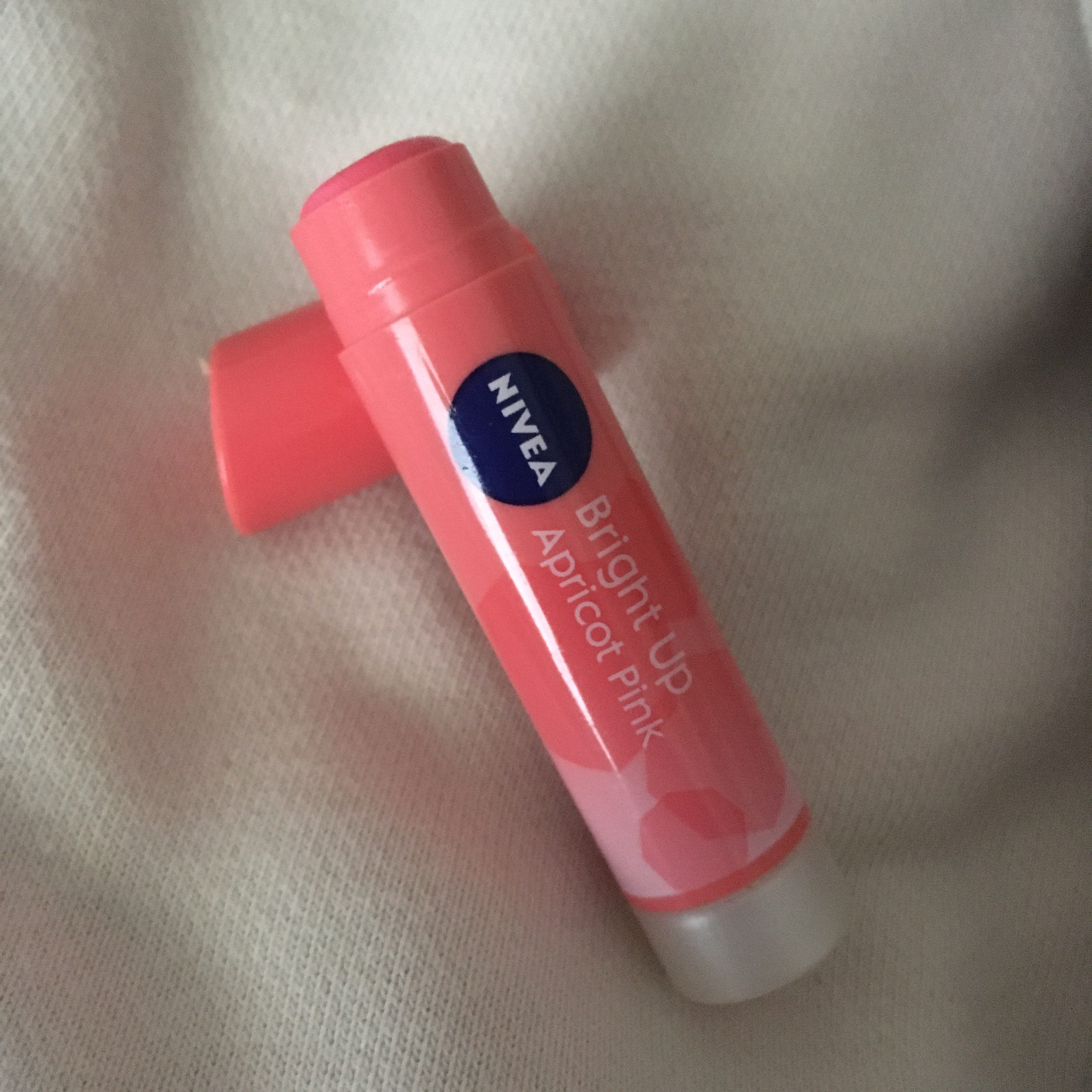 モイストピュアカラーリップ/ニベア/リップクリームを使ったクチコミ（1枚目）