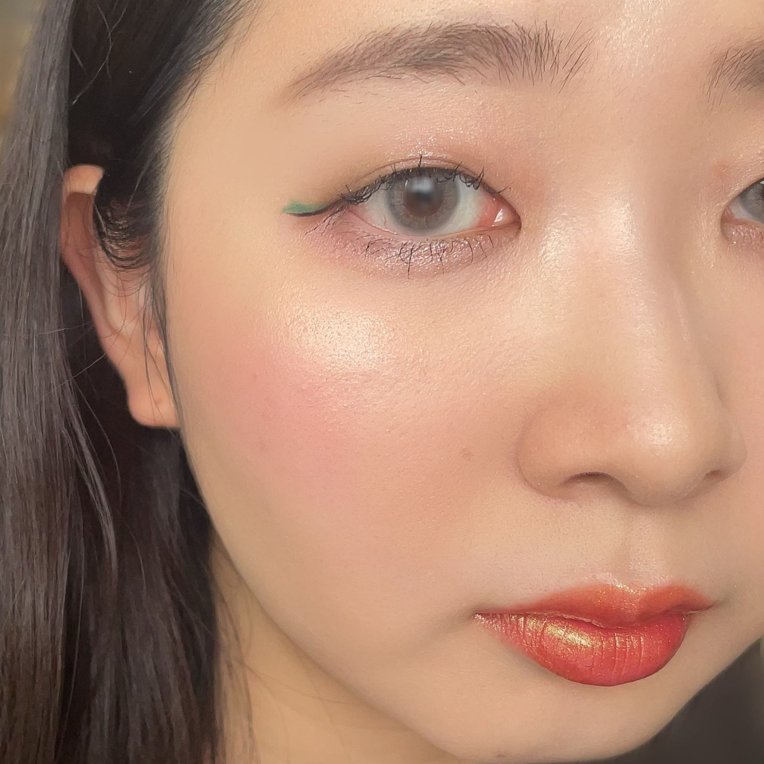 グランドイリュージョン リキッド リップカラー レッツ ロック/M・A・C/リップグロスを使ったクチコミ（2枚目）