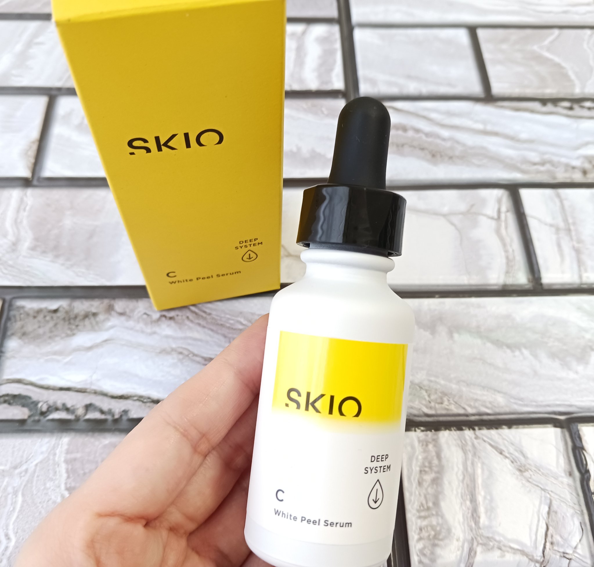 VC ホワイトピールセラム/SKIO/ブースター・導入液を使ったクチコミ（2枚目）