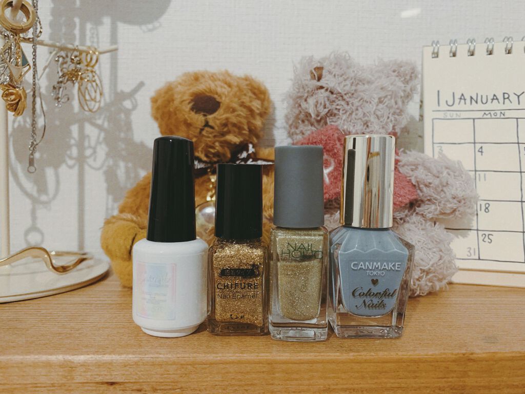 ネイルホリック リミテッドカラー Sparkle ornament GD076/ネイルホリック/マニキュアを使ったクチコミ（2枚目）