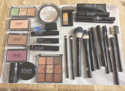 UR GLAM BLOOMING EYE COLOR PALETTE/U R GLAM/アイシャドウパレットを使ったクチコミ(3枚目)
