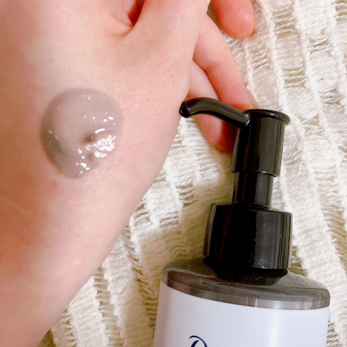 ダヴ 吸着毛穴ケア 洗顔ジェル/ダヴ/その他洗顔料を使ったクチコミ(2枚目)