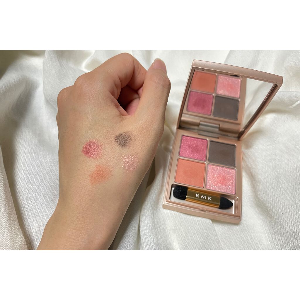 ローズウッドデイドリーム 4アイズ /RMK/アイシャドウパレットを使ったクチコミ(4枚目)