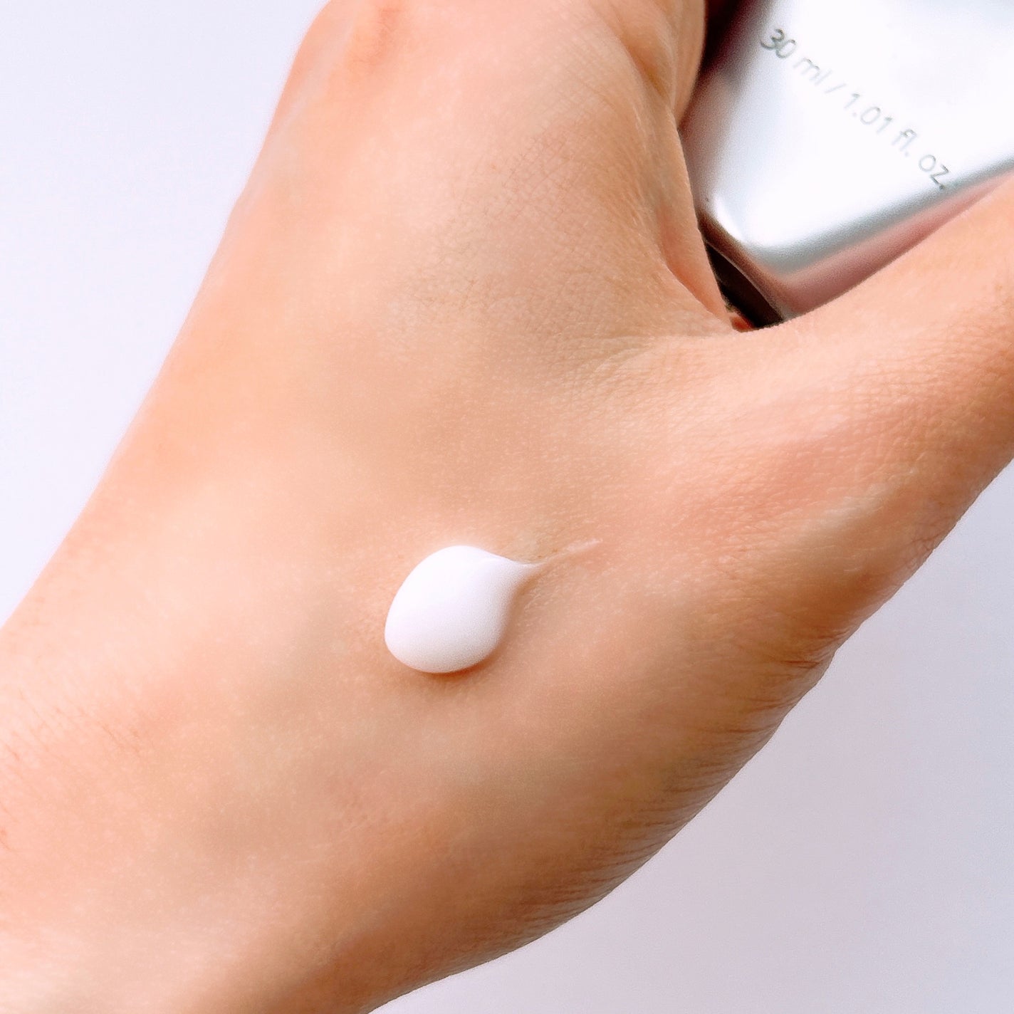 エッセンシャル リアル アイクリーム フォーフェイス/AHC/アイケア・アイクリームを使ったクチコミ(3枚目)