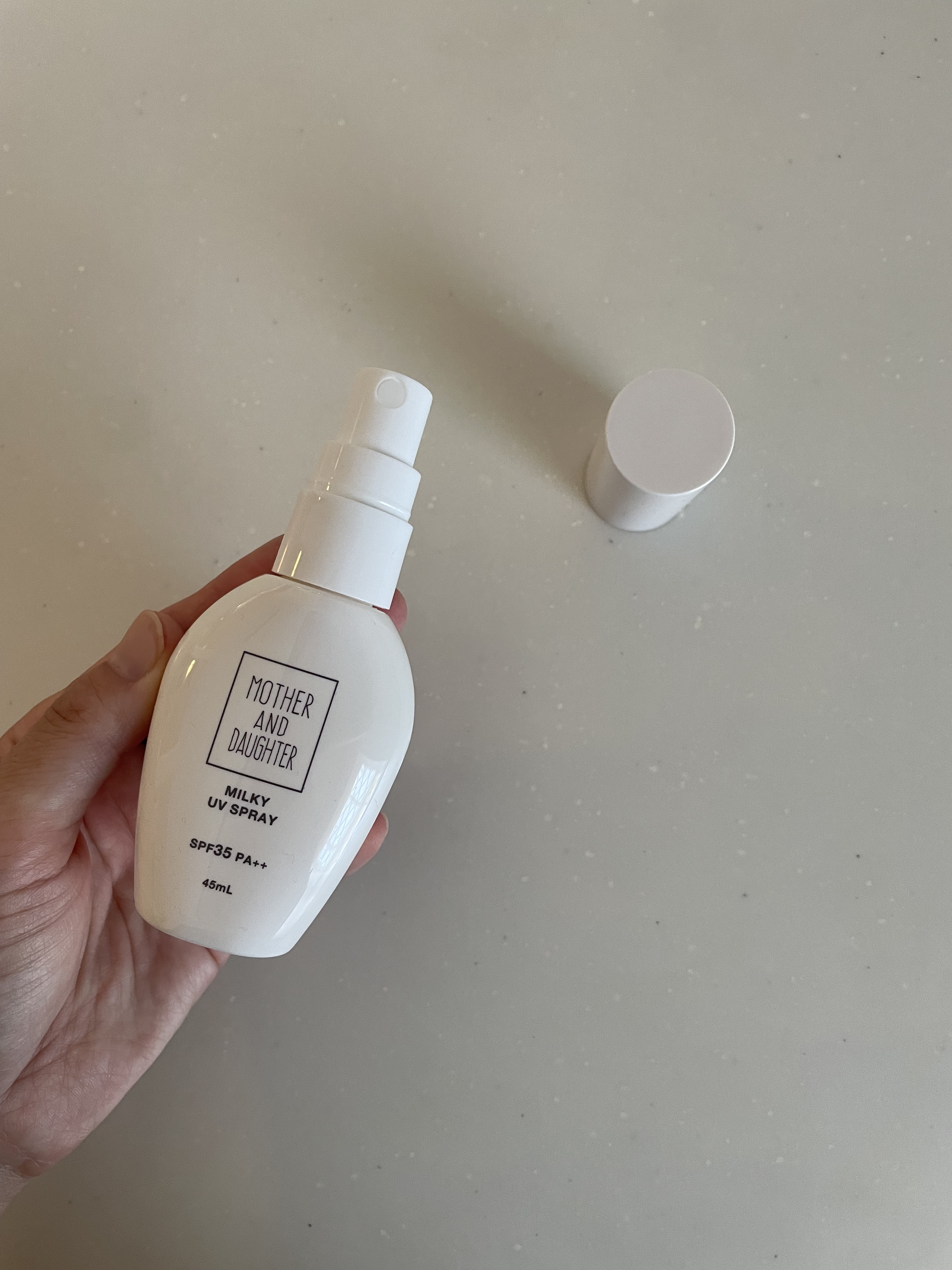 M&D ミルキーUVスプレー/Mother&Daughter/日焼け止めミスト・スプレーを使ったクチコミ（3枚目）