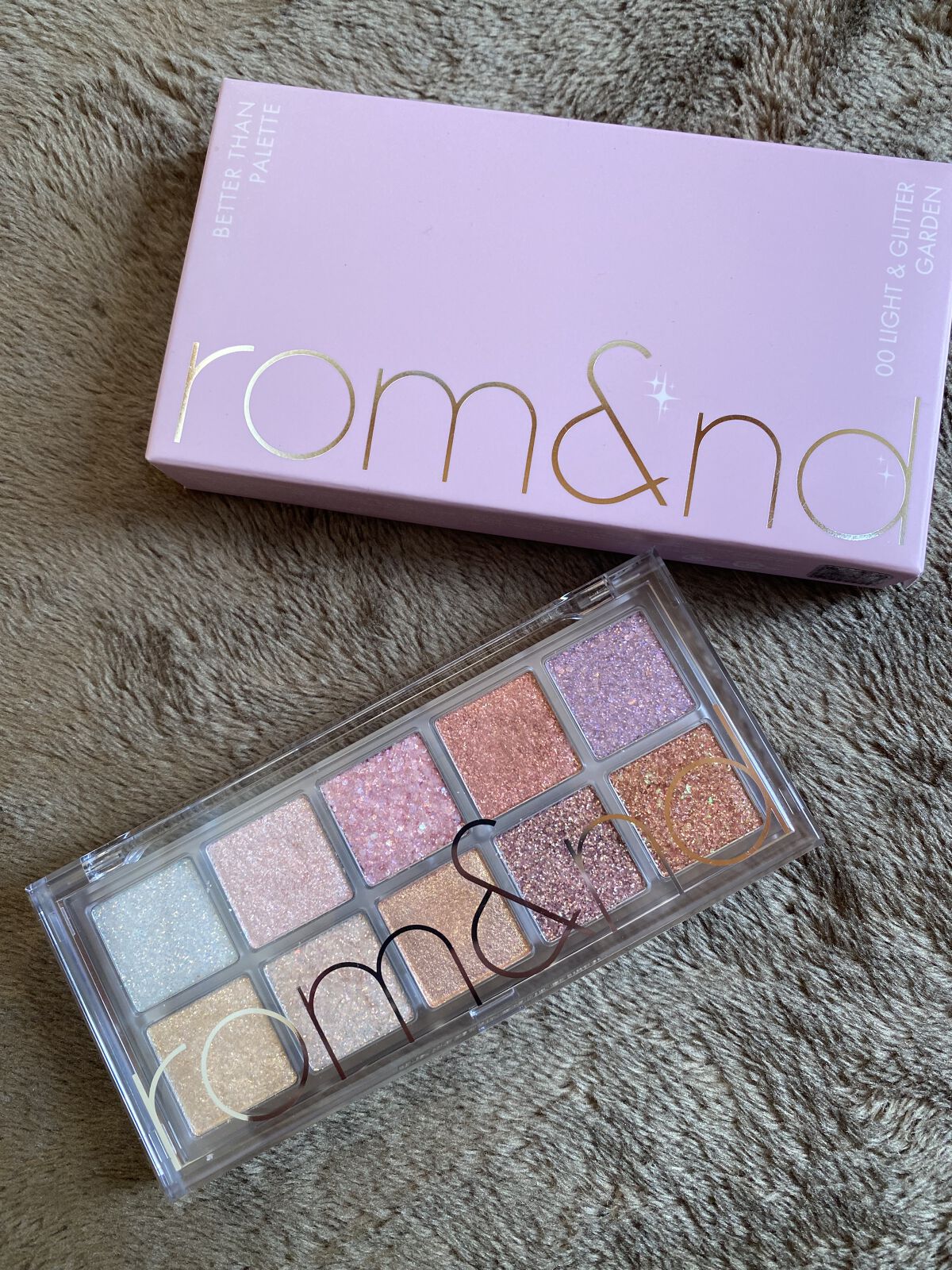 フィニッシングパウダー グロー 789 ハニー/チャコット・コスメティクス/ルースパウダーを使ったクチコミ（2枚目）