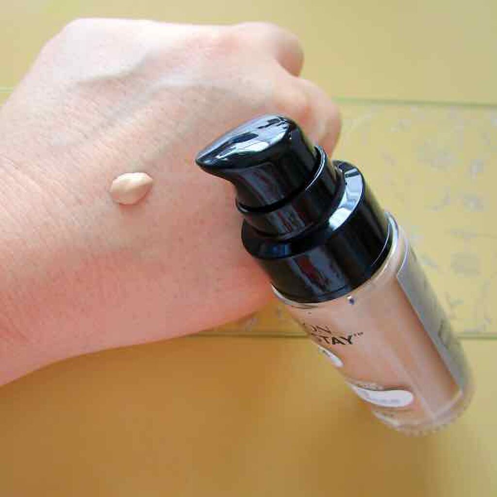 カラーステイ メイクアップ N/REVLON/リキッドファンデーションを使ったクチコミ（2枚目）