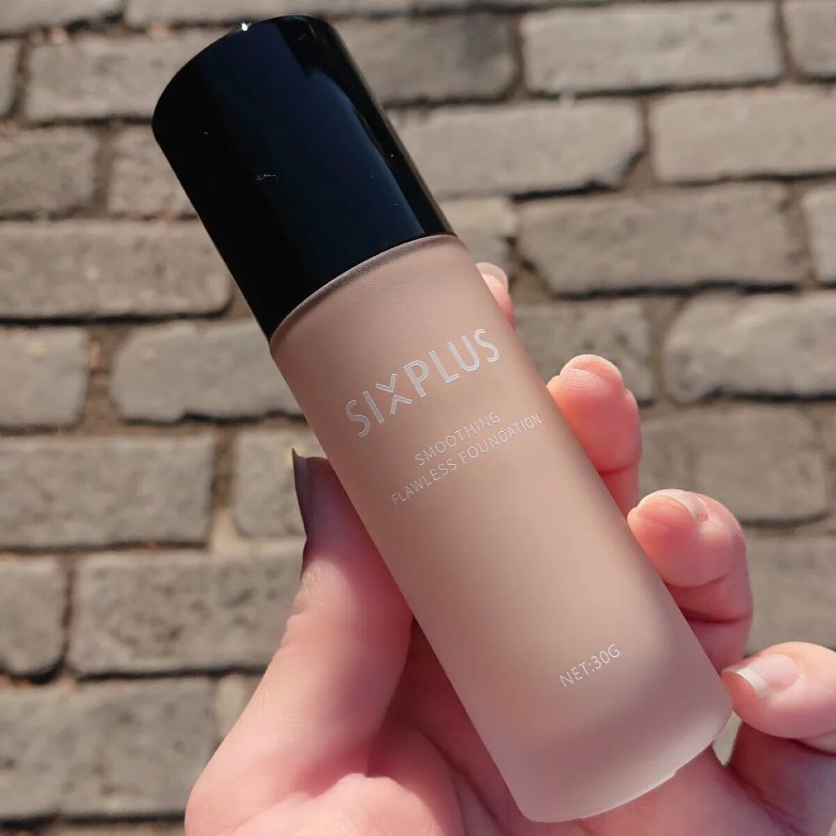 SIXPLUS スムージング フローレス リキッドファンデーション #N02/SIXPLUS/リキッドファンデーションを使ったクチコミ（1枚目）