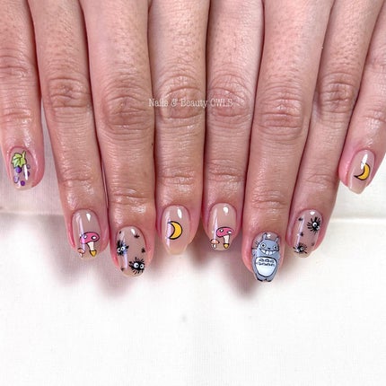 ぴよこれいと あうるす on LIPS 「秋っぽいトトロネイル。そんなオーダー。イラストにはおなじみネイ..」(4枚目)