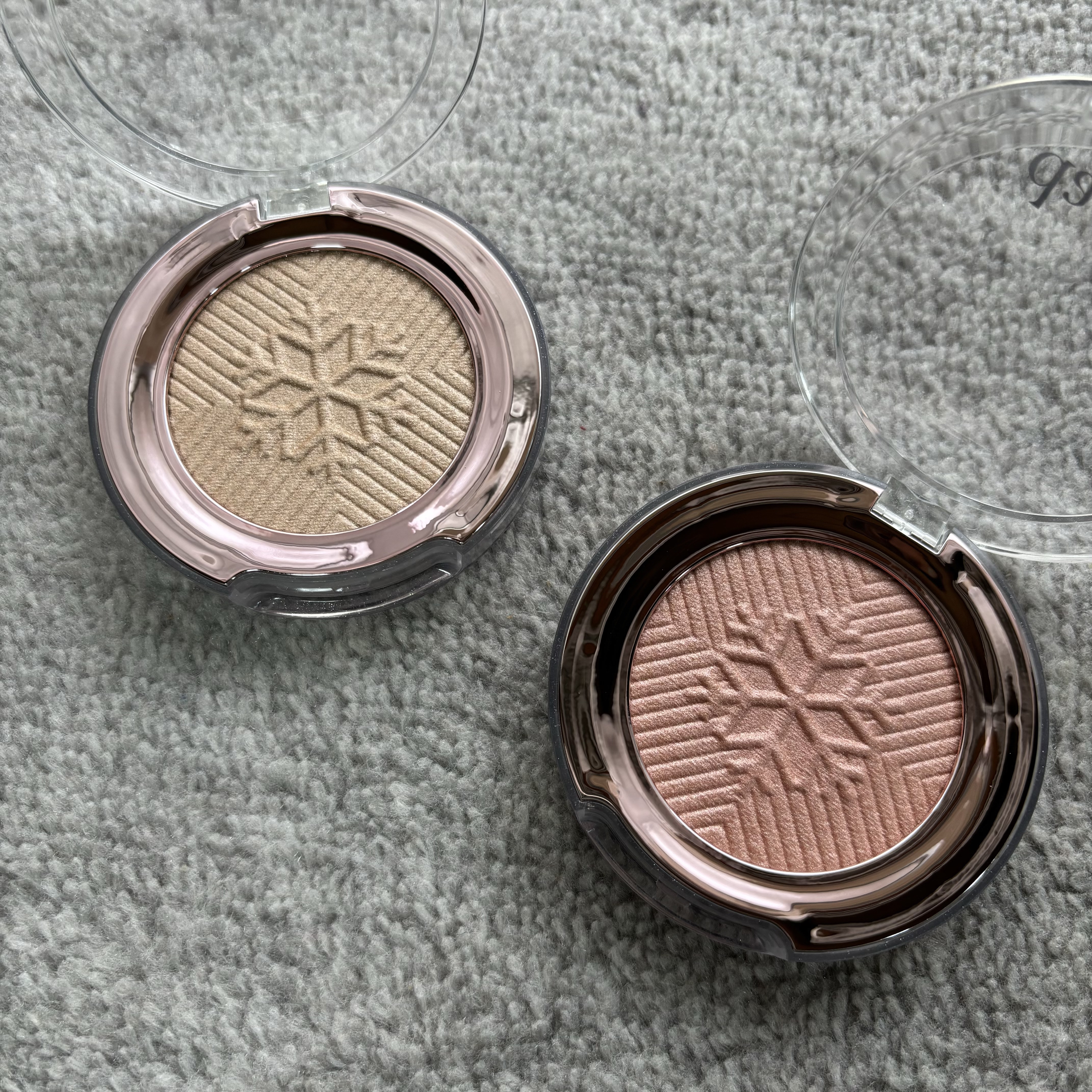 ホリデーハイライター #02 PINK AURORA/dasique/パウダーハイライトを使ったクチコミ（3枚目）