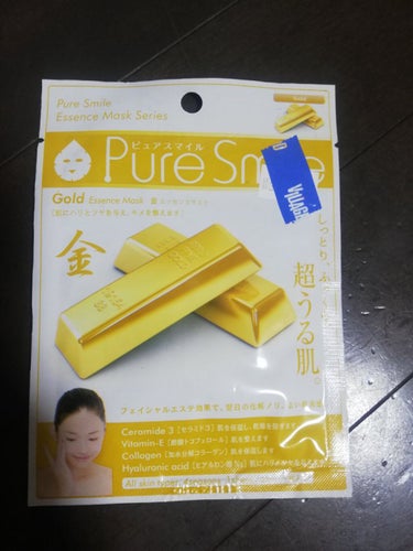 Pure Smile エッセンスマスク 金のクチコミ「顔面がでてきます。
苦手なかたすいません😣💦⤵️
●Pure Smileエッセンスマスク 金
.....」（1枚目）