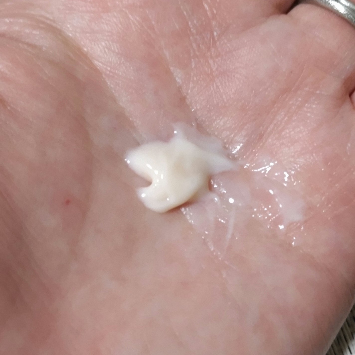 クレームイユーn/クレ・ド・ポー ボーテ シナクティフ/アイケア・アイクリームを使ったクチコミ(3枚目)