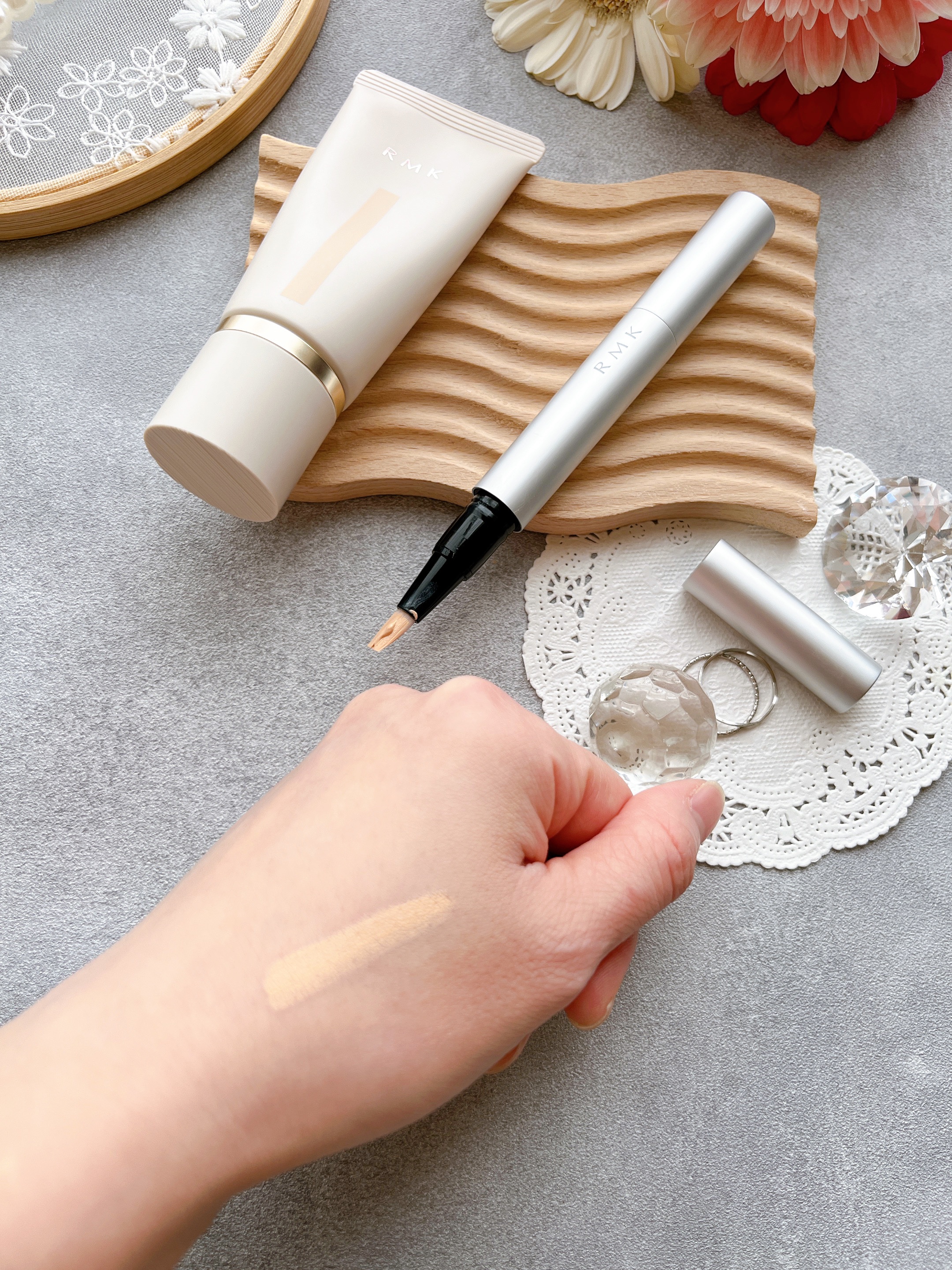 RMK クリームファンデーション アクアティックグロウ 201/RMK/クリーム・エマルジョンファンデーションを使ったクチコミ（3枚目）