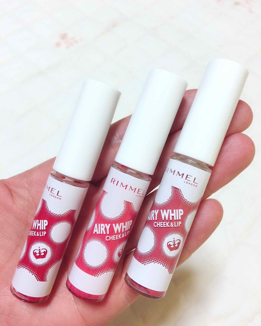 リンメル ロンドン ラスティングフィニッシュ クリーミィ リップのクチコミ「リンメル
エアリーホイップチーク&リップ

💄001ピュアレッド
💄チェリーピンク
💄ソフトレ.....」（1枚目）
