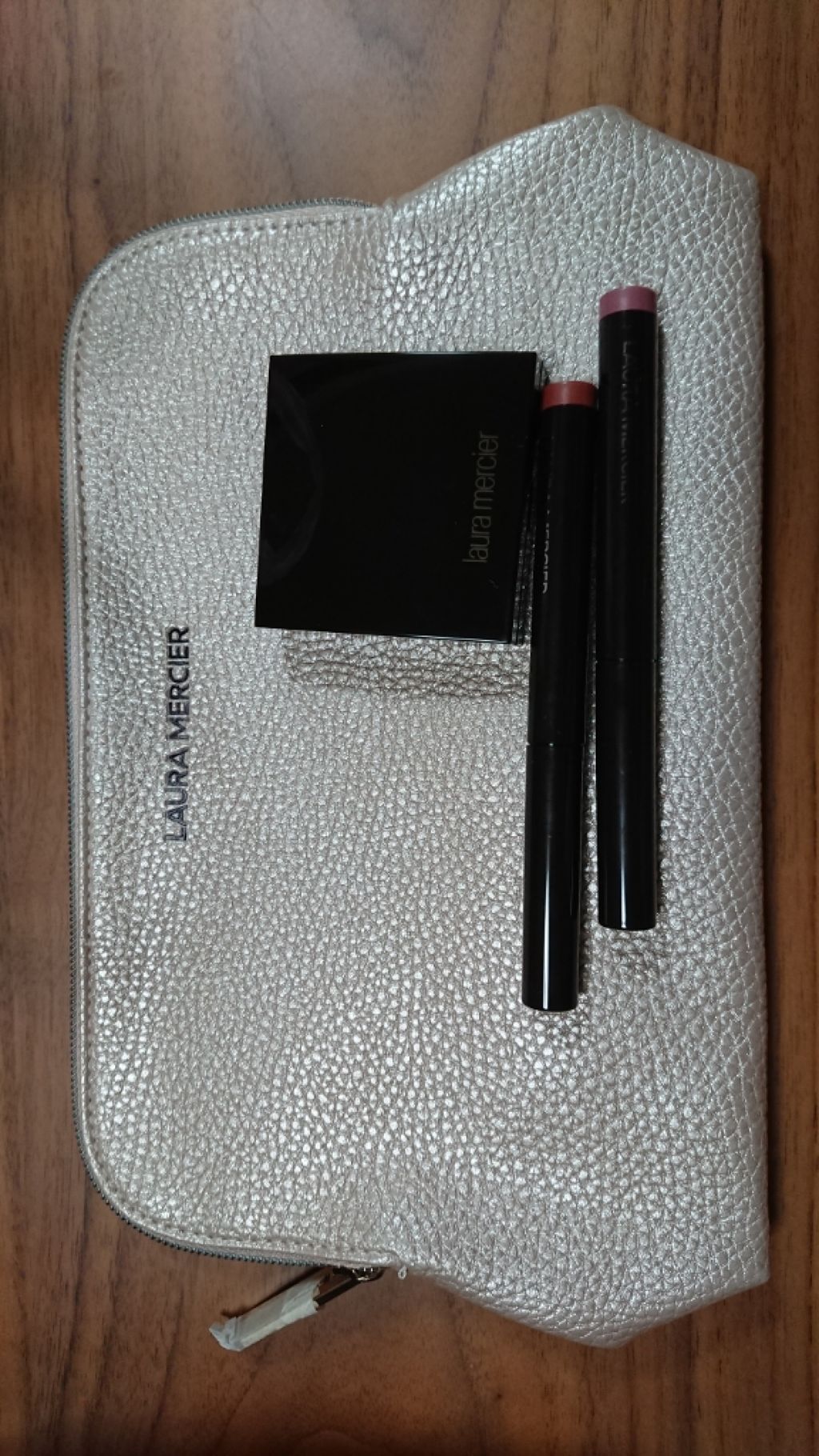 キャビアスティック アイカラー/ローラ メルシエ/スティックアイシャドウを使ったクチコミ（1枚目）