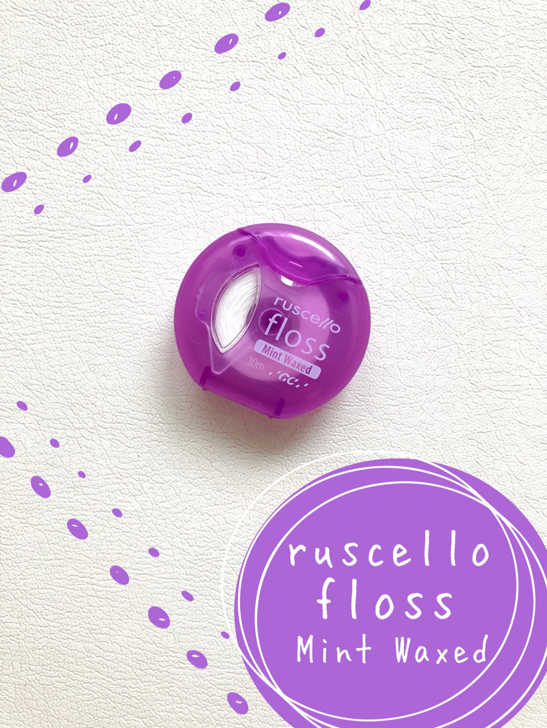 ジーシールシェロ　フロス
ミントワックス付き

丸っこいフォルムのパケが可愛いのと
通院してる歯科のところにミニサイズの
こちらが置いてあり、気になって購入。

＊使用感

めちゃくちゃ、歯と歯の間に通しやすい！
という感じです。

個人的
