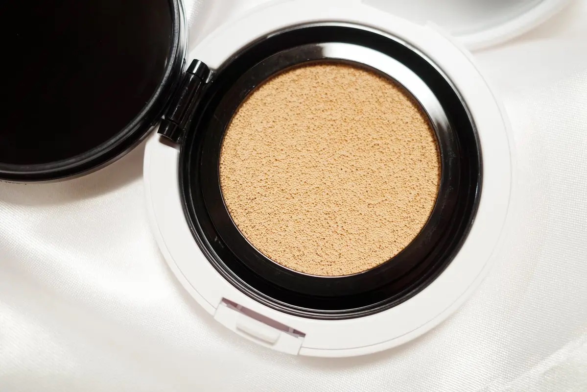 NARS ライトリフレクティング セラムクッション ファンデーション 03791/NARS/クッションファンデーションを使ったクチコミ（2枚目）