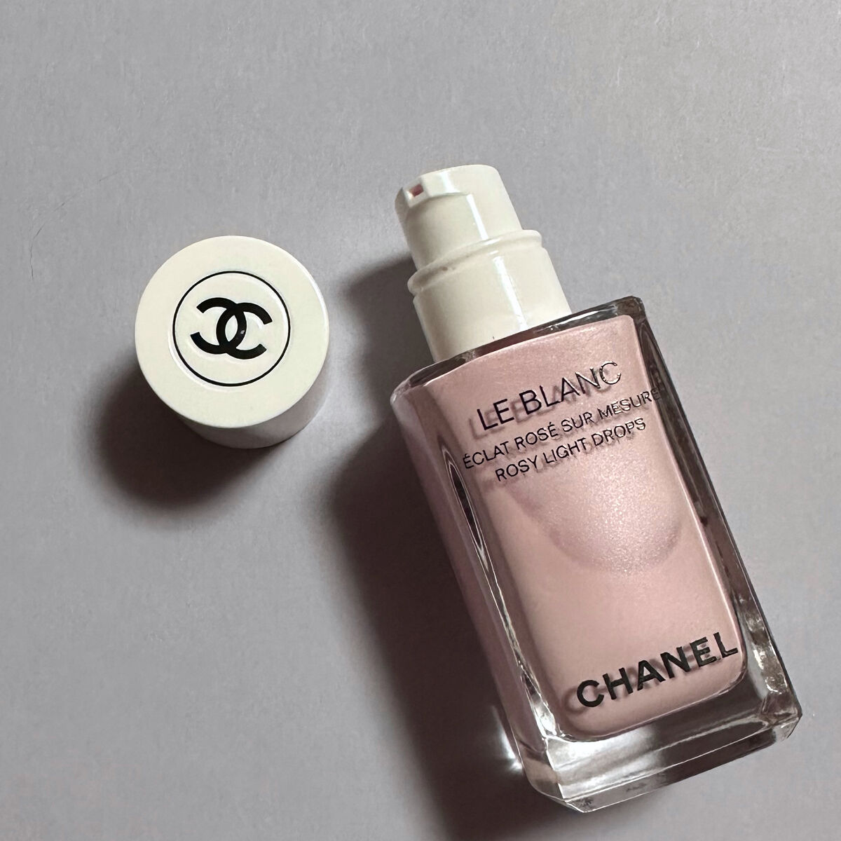 ル ブラン ロージー ドロップス/CHANEL/リキッドハイライトを使ったクチコミ（2枚目）