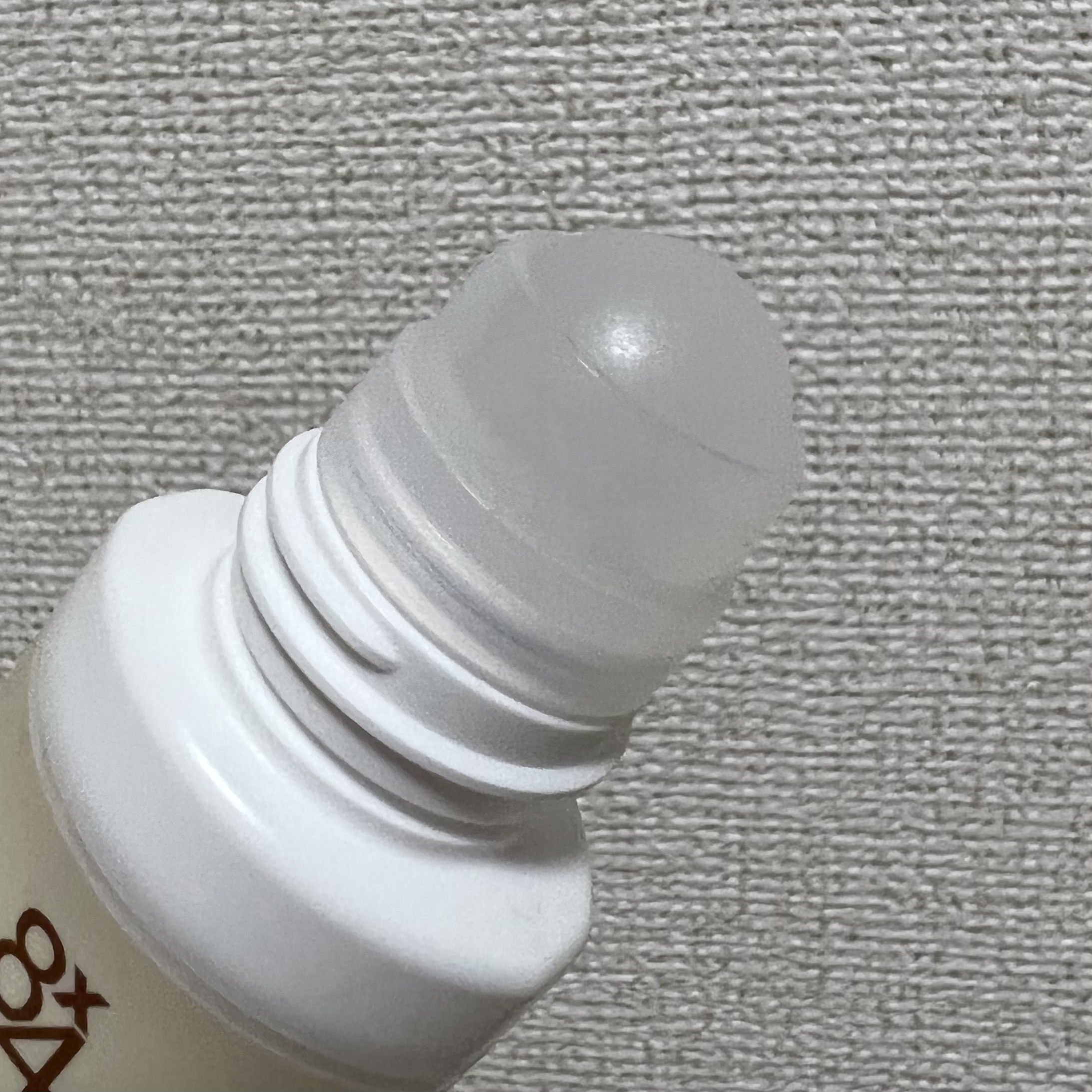 8x4 アロマスイッチ ロールオン マンハッタンリネンの香り/８ｘ４/デオドラント・制汗剤を使ったクチコミ（3枚目）