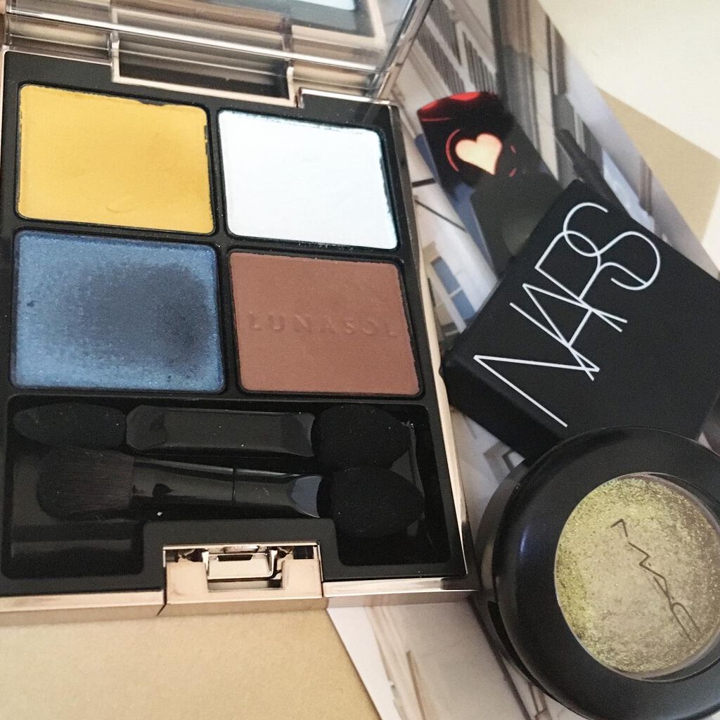 ハードワイヤードアイシャドー 5337/NARS/単色アイシャドウを使ったクチコミ（1枚目）